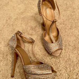 Platform heels with crystals